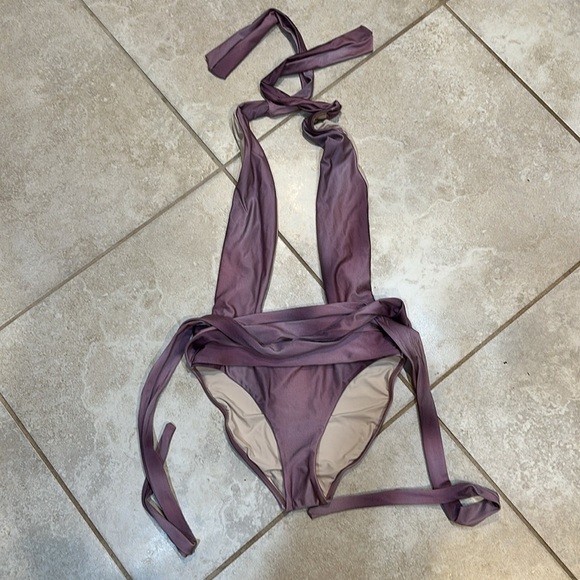 NEW! PQ Swim Alex Purple Ombre One Piece Halter Swimsuit M - Picture 4 of 11